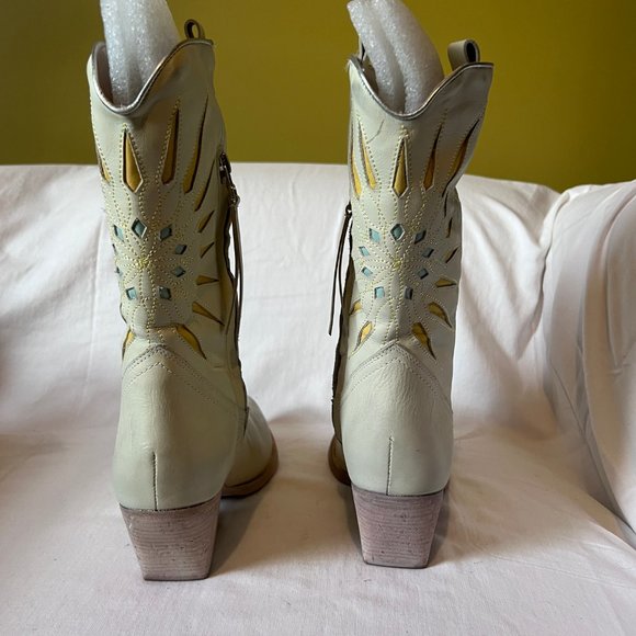 Supernova Western Boots - Size 10 - Picture 5 of 7